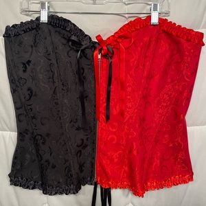 Gorgeous black and red Corset with intricate details size 4XL fits like 2XL